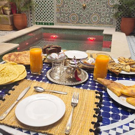 Riad Diamant Bleu Fez Buitenkant foto